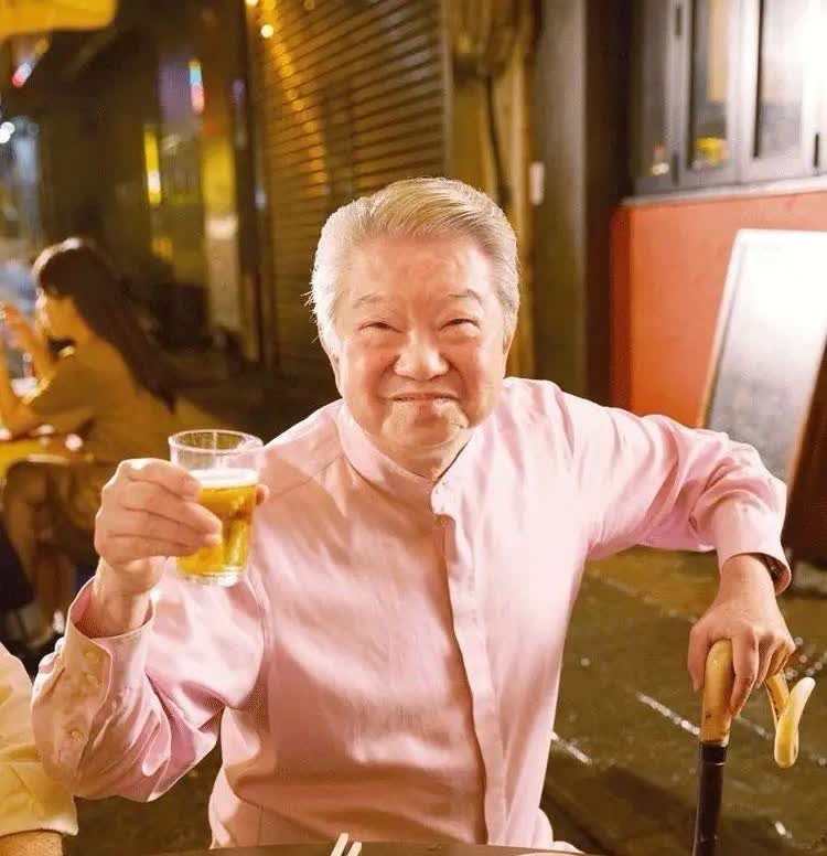 蔡澜三个赚钱“诀窍”，也是男人毕生应该思考的三种哲理1.宁可住酒店，也不