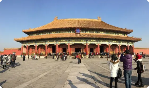 五一5天，琢磨着这点要求：1、消费不能太高，一天不超过200块钱：尽可能的节约