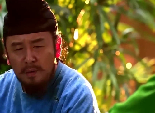 《长安的荔枝》，阿弥塔危险了！为了离间阿弥塔跟何有光的关系，郑平安把逃兵的事