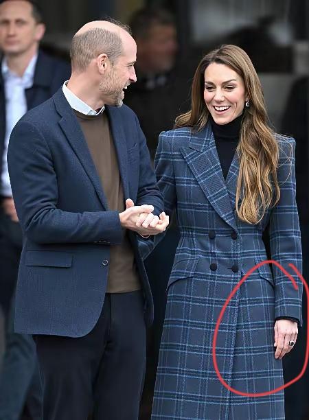 蓝宝石婚戒不离手，凯特这是“宣誓主权”呀！逆风翻盘的凯特，现在在王室是如鱼得水