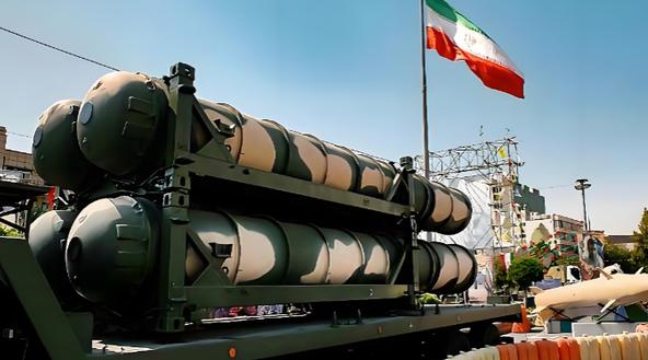 伊朗导弹库存打了近一个月，中国呢？俄罗斯专家：能直接锁定战权伊朗这一轮打了快一