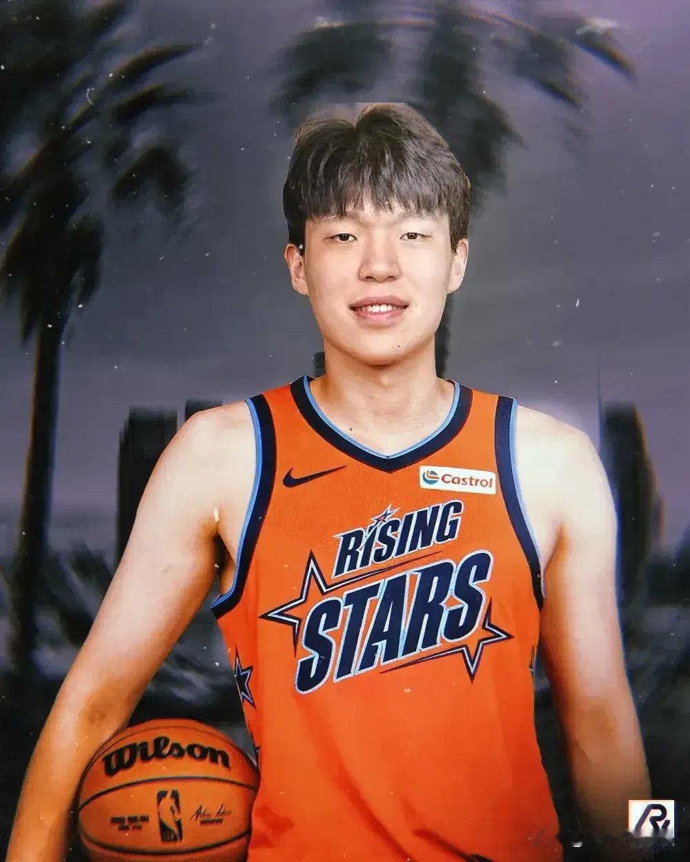 喜报，杨瀚森进入全明星，杨瀚森大概率会出战全明星的新秀挑战赛。除了原有的新秀一