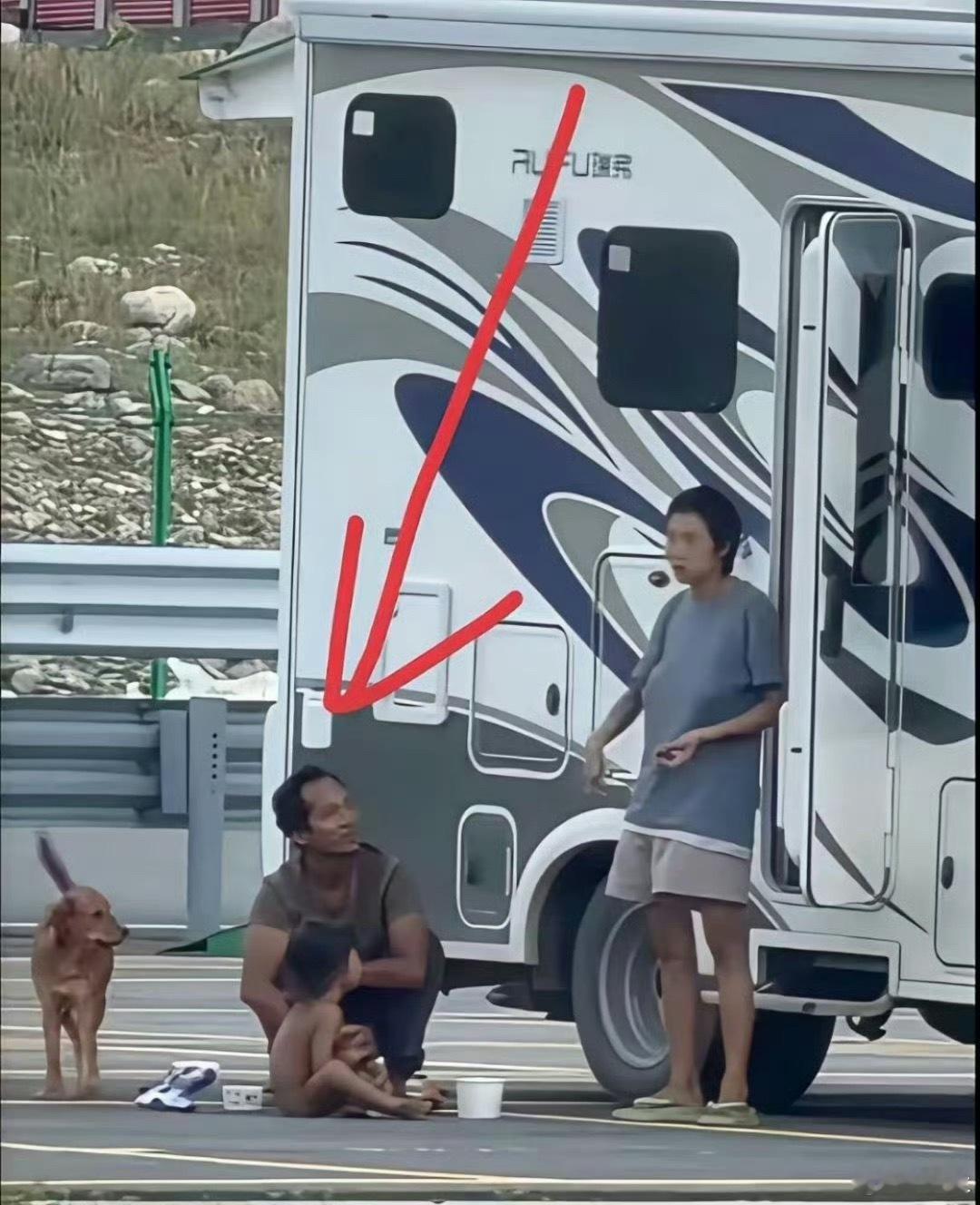 因为有风湿所以不穿衣服吗…第一次听说