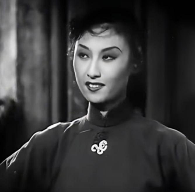 晒一晒你心目中的女神能记住这位女神的人年龄也不小了！她是横跨两个世纪的集美貌与智