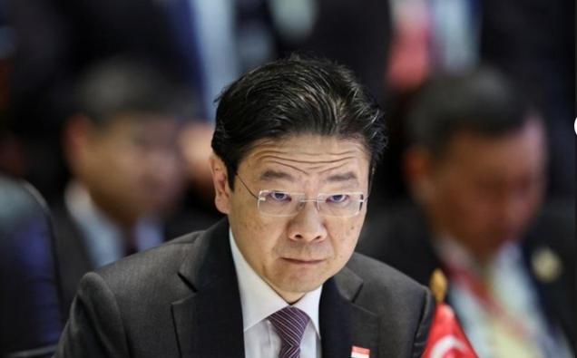 新加坡总理黄循财在集会上罕见落泪，靠马六甲海峡赚航运红利的好日子，怕是要到头了！