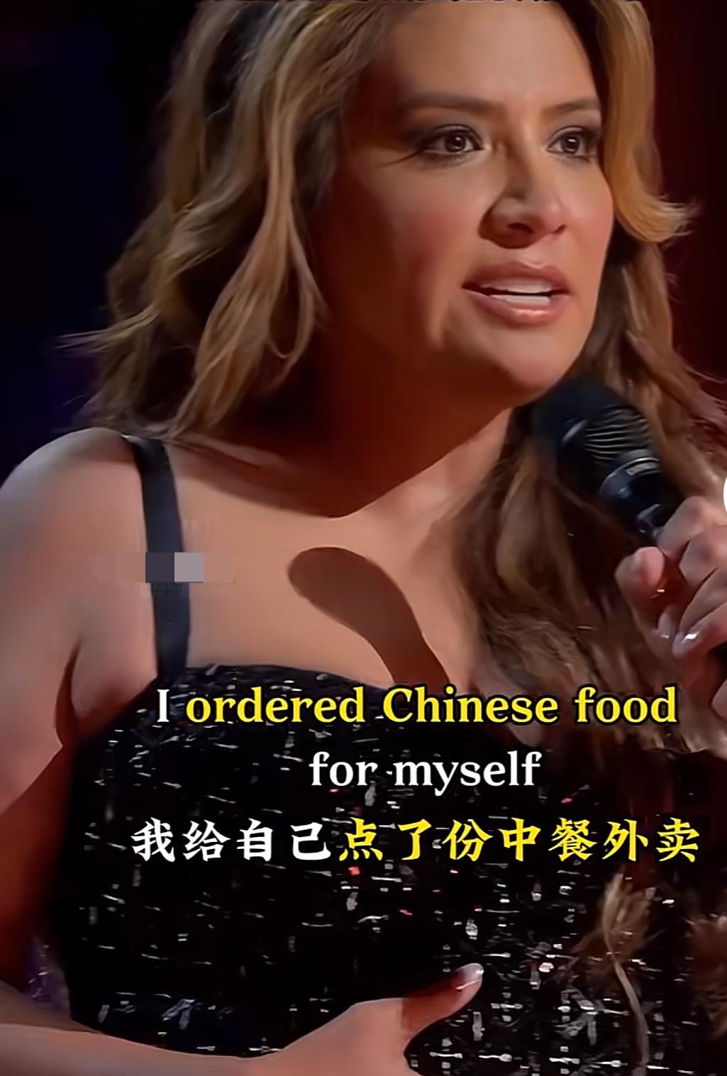美女在脱口秀上说道：我意识到自己该减肥的时候，是因为点了一份中餐，老板人怪好的，