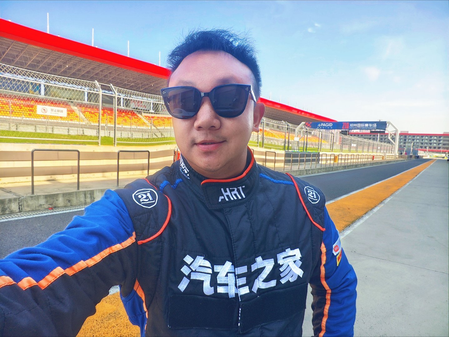 Speedway速度线镜头随行YU7随行多功能拍摄车已就位就问这样的装扮帅不帅