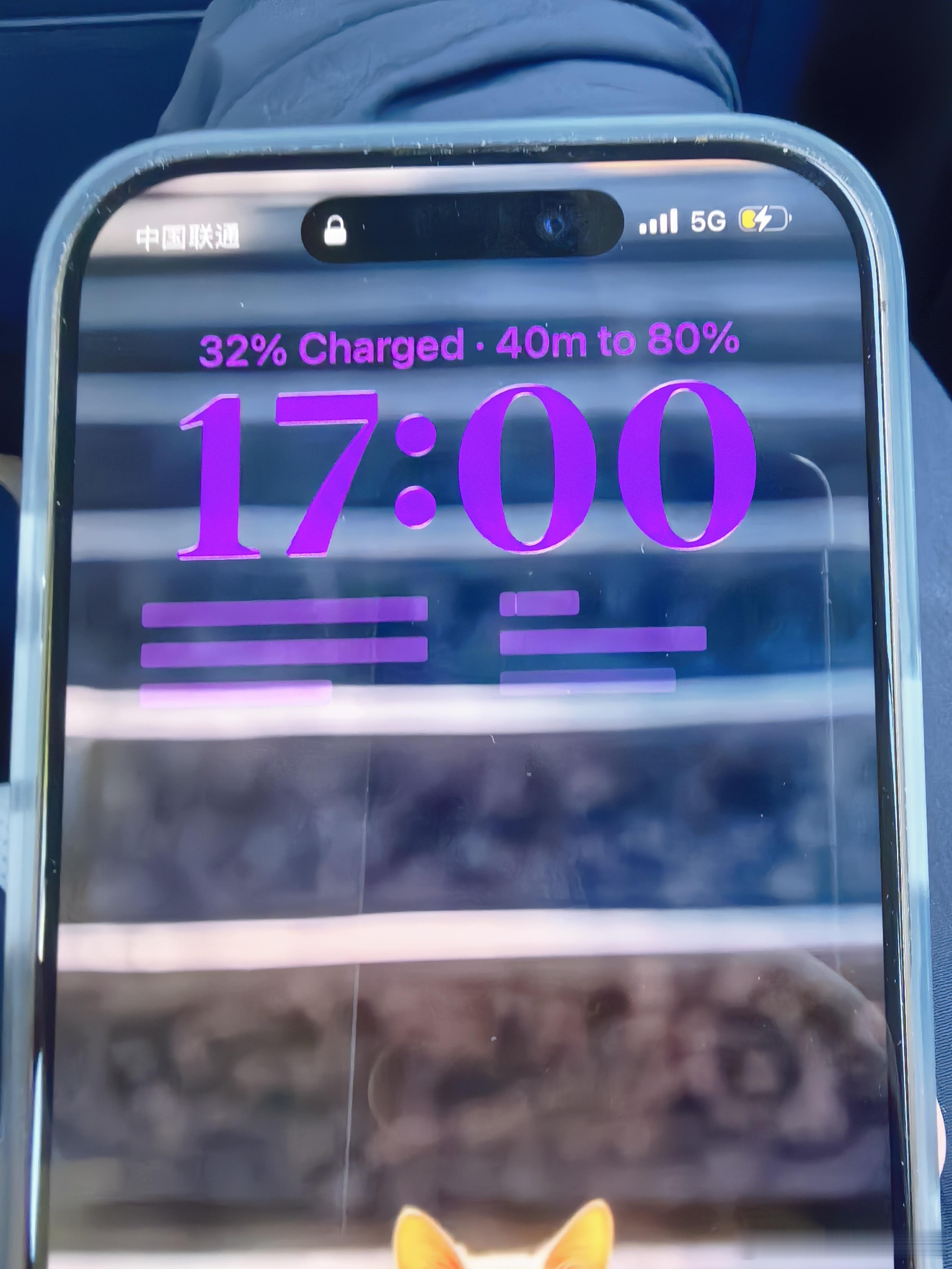 现在世界有多卷，苹果iPhone也加入30%-80%电量的充电速度挑战，而iPh