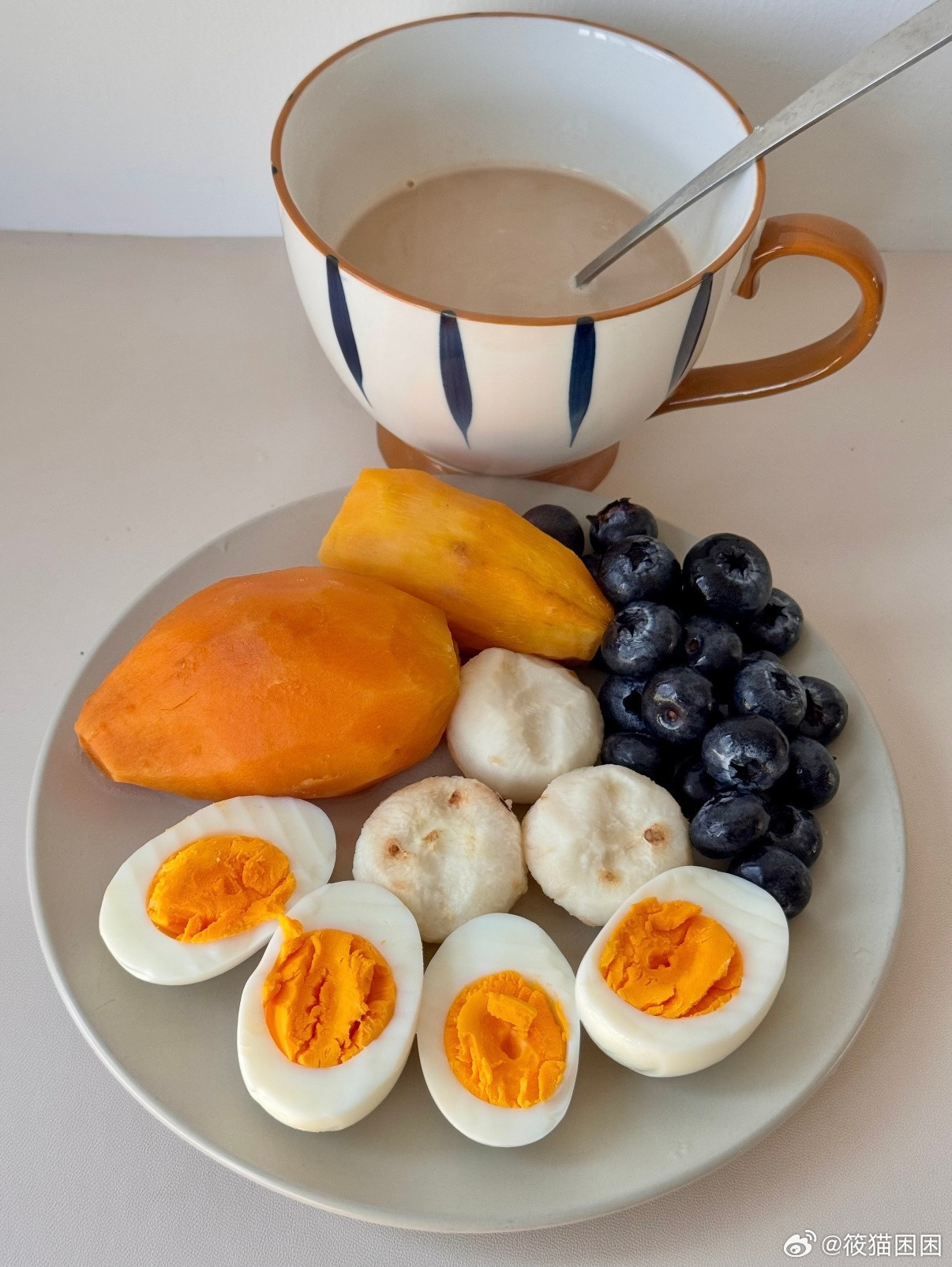 肝最喜欢的9种早餐，守护健康从清晨开始肝脏是我们身体里默默工作的“代谢劳模”，日