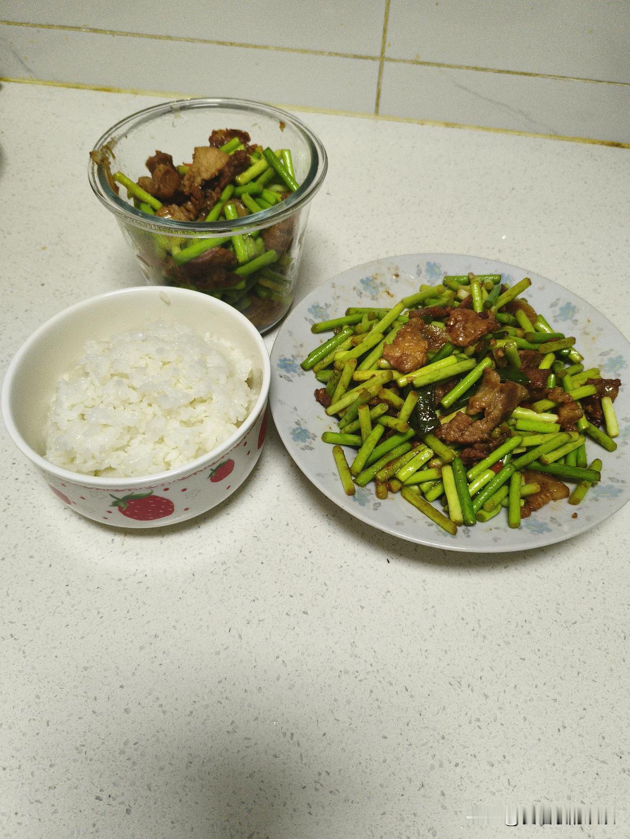 我是乌鲁木齐人，73年属牛的，今年53岁。说起租房，我还是挺有感触的。2