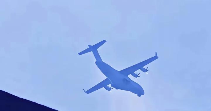 千呼万唤始出来，终于是盼来了中国运-30首飞。12月16日，中国试飞新型运输机的