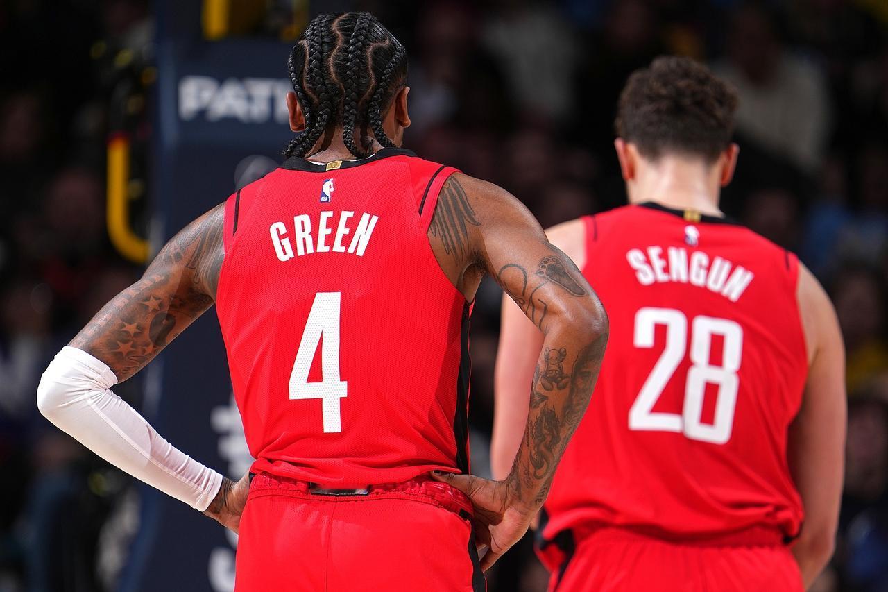 潮水退去，原来火箭的问题不是格林！火箭面对湖人，打出了一场堪称灾难级别的比赛，