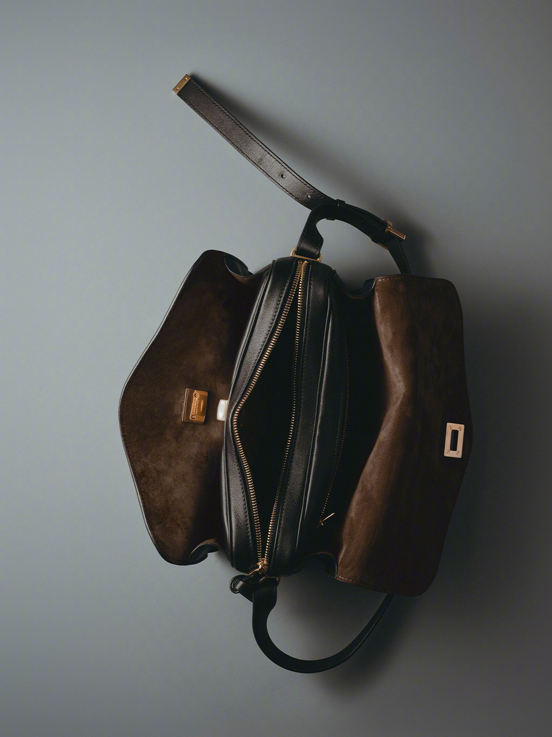 Balenciaga「Bolero/Le7」两款手袋👜风格大赏Pi