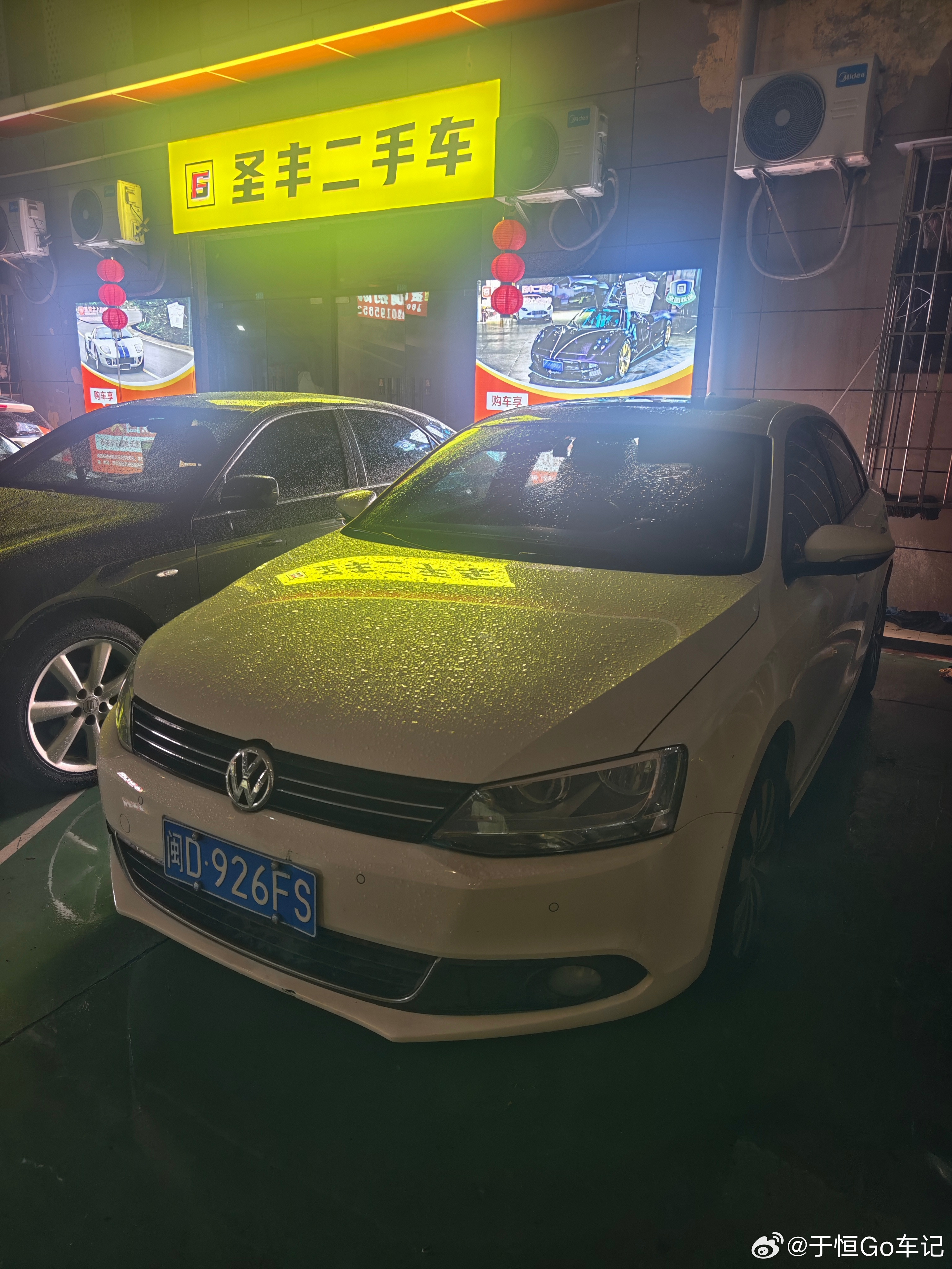 去年卖掉的速腾现在又回来了，很少见的旗舰版，现在11.7万公里，车况依然很漂亮，