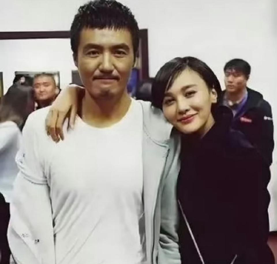 听说朴树和吴晓敏离婚了，吴晓敏又嫁给了郭柯宇前夫章贺？吃瓜时间线：早年：P