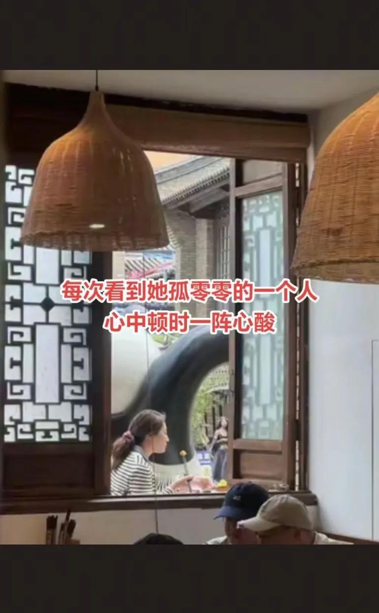 宗馥莉独自一人云南考察巡店，住一间普通酒店，孤零零的一个人吃饭没有偷懒也没架子