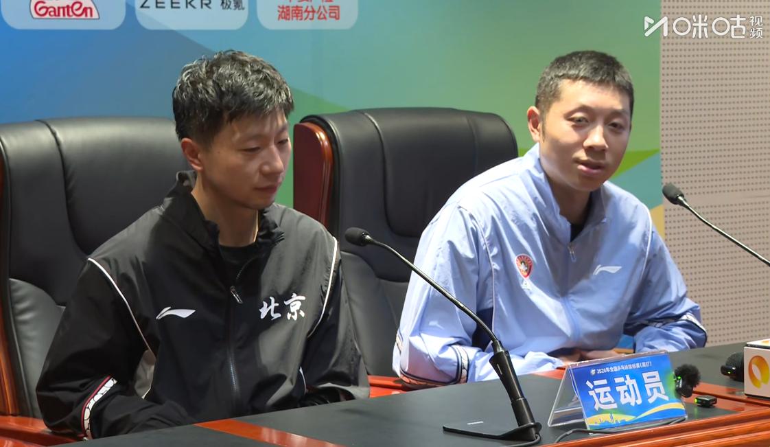 笑不活了，龙蟒的赛后采访，竟然比正赛还要精彩，许昕真是太敢说了，许昕说，跟