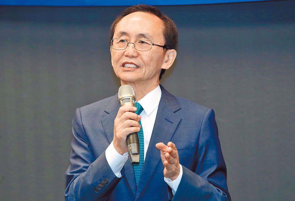 王义川酸卢秀燕掀绿营内讧，吴子嘉爆自用卸妆水一瓶4200元新台币民进党立委王义