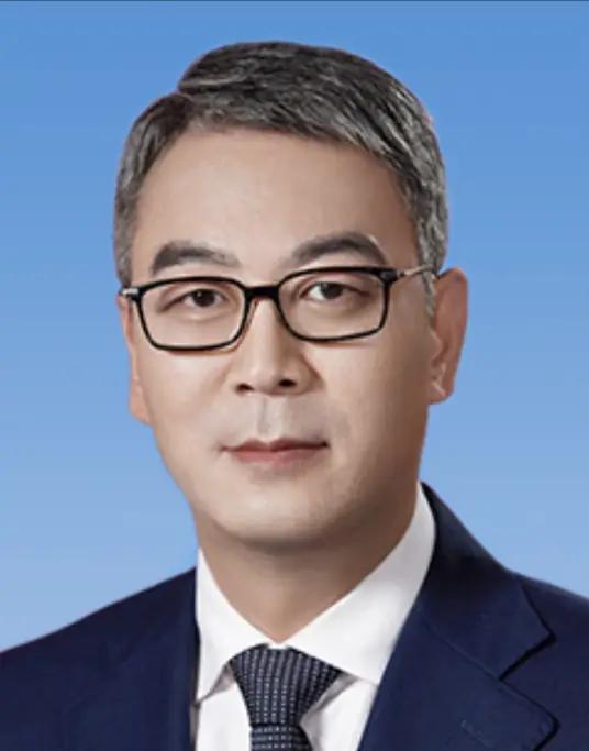 重庆市副市长徐建任市委常委重庆日报9月30日消息，经批准，徐建同志任重庆市常委