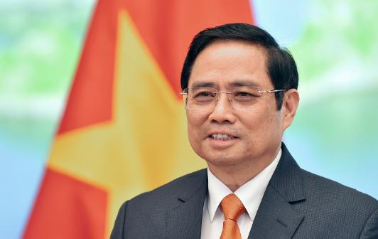 越南的“海上长城”都快砌到家门口了！就在他们一年猛填8个岛、机场雷达全上线时，我