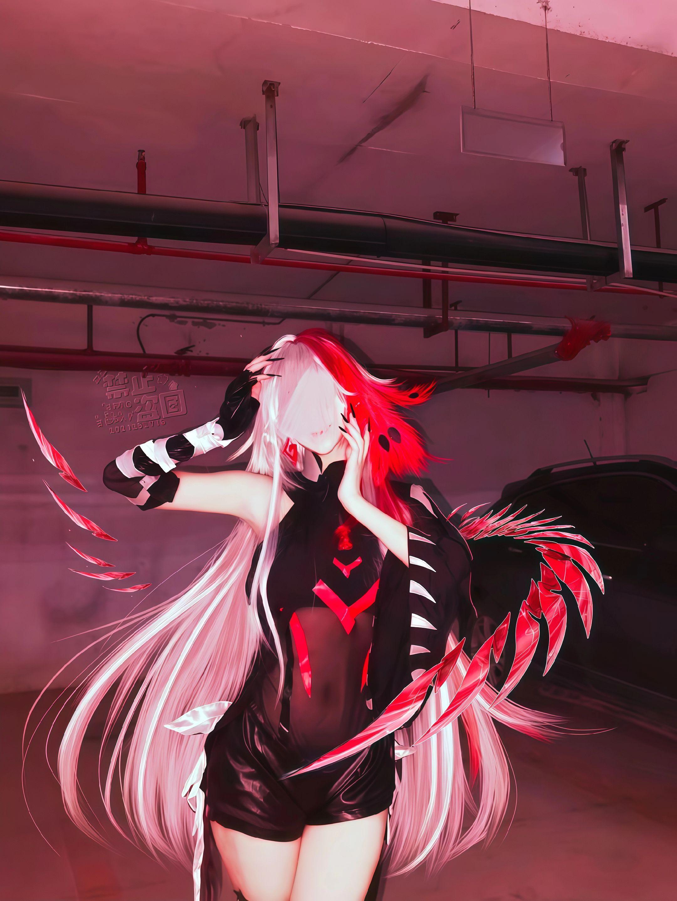 你  为什么  老黏着他呀~