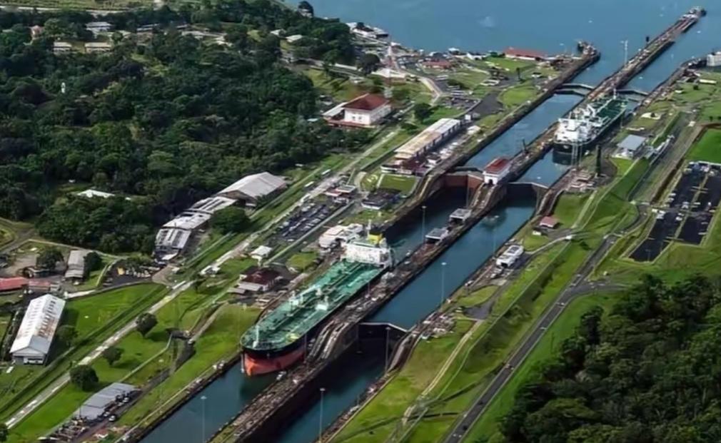 巴拿马港口的事情，还是让李嘉诚失去了安全感，所以他开始变卖海外资产了。消息称，长