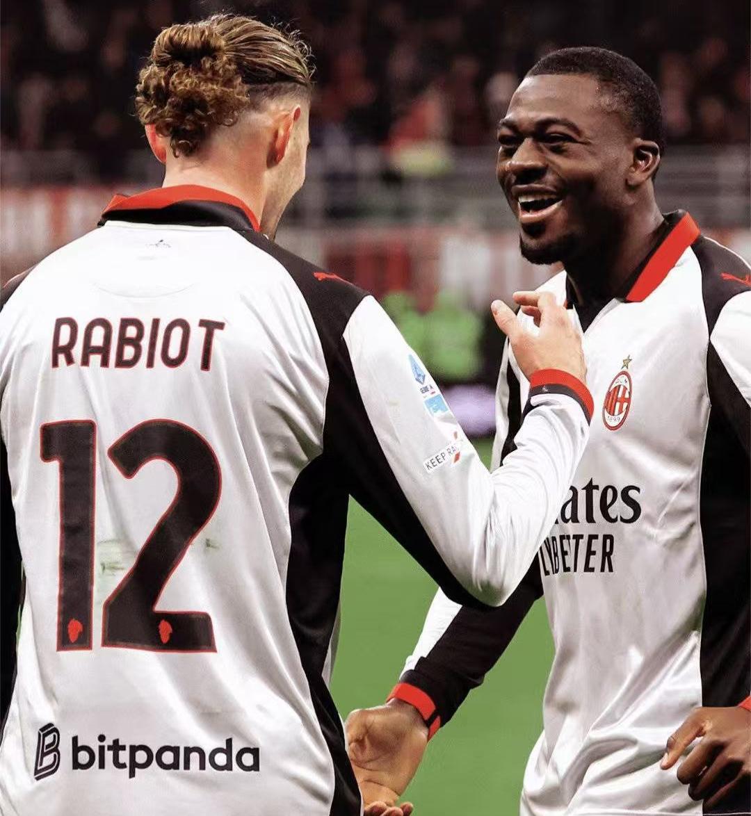 米兰球员都有哪些主队进世界杯了？法国：福法纳、拉比奥(*)、迈尼昂(*)、恩昆