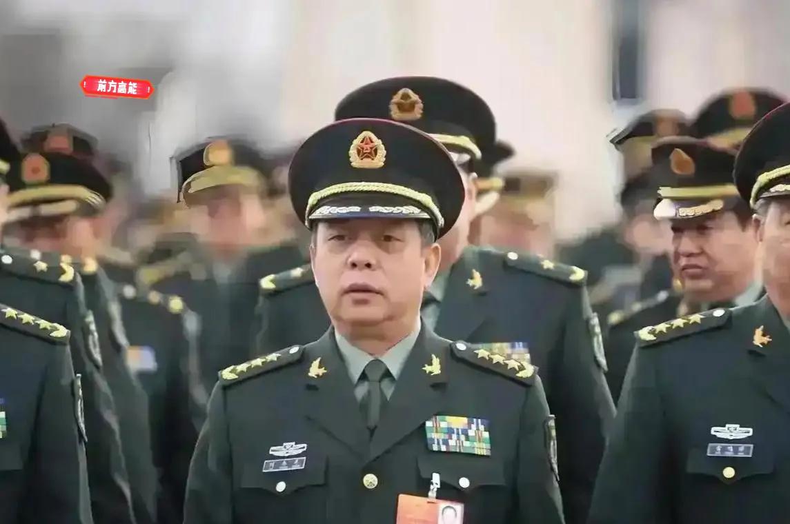 同是少将：集团军军长和省军区司令，差别有多大？同样是少将军衔，集团军军长和