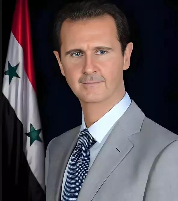 叙利亚内战是在2011年打起来的,起因就是涂鸦少年惨案。当时的总统巴沙尔为什么