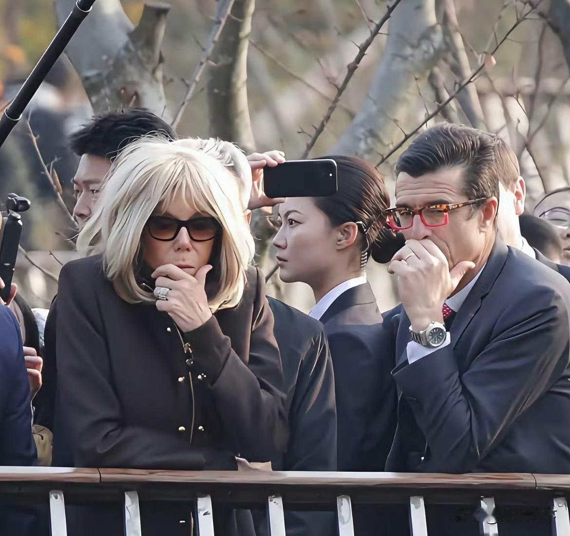 “中南海最美女保镖”徐瑾，隔着屏幕都能感受到她锐利的目光，2020年8月26日，