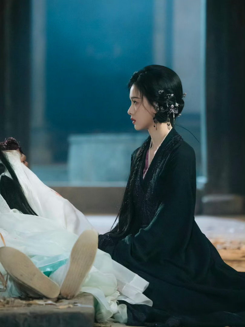 陈都灵工作室的文字好爱她好的文案不是堆砌辞藻，是让人看完有共鸣。陈都灵工作室最