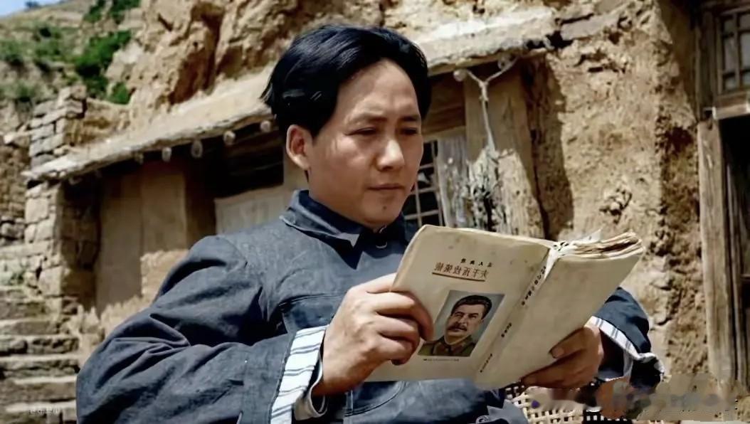 毛主席与天地永存，于日月永辉！我们永远怀念毛主席！伟大的毛泽东思想永垂不朽！毛
