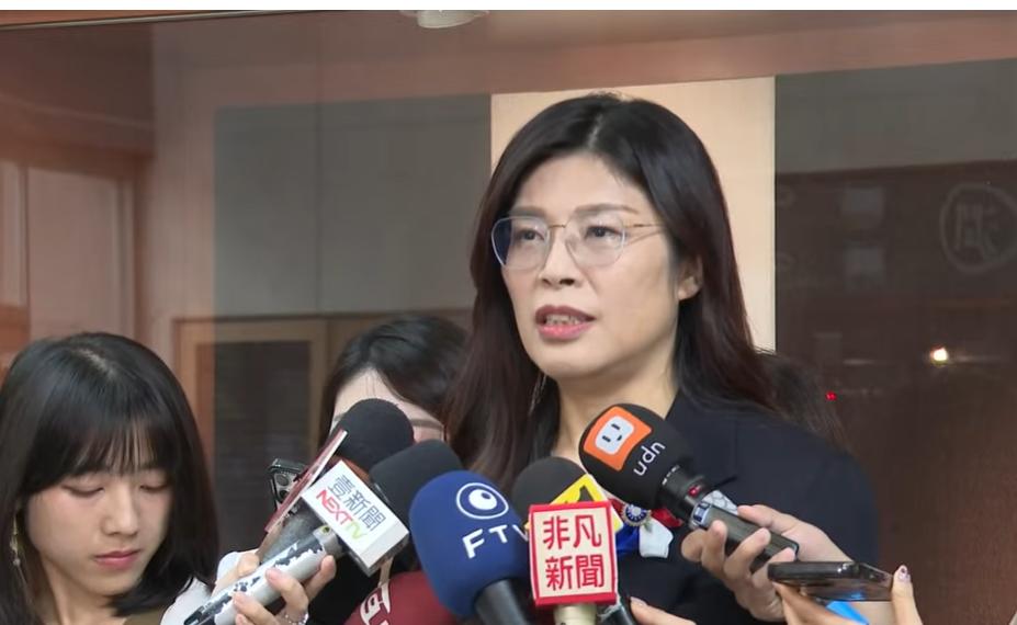恢复黄复兴党部？郑丽文：组织再造国民党主席当选人郑丽文20日早上接受媒体联访