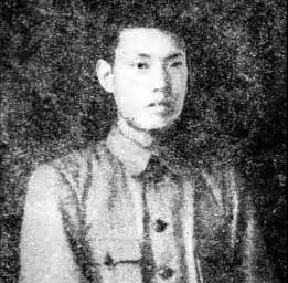 1929年，地下党员丁惟尊叛变，还要带着敌人去火车站抓人，他的妻子得知了之后，说
