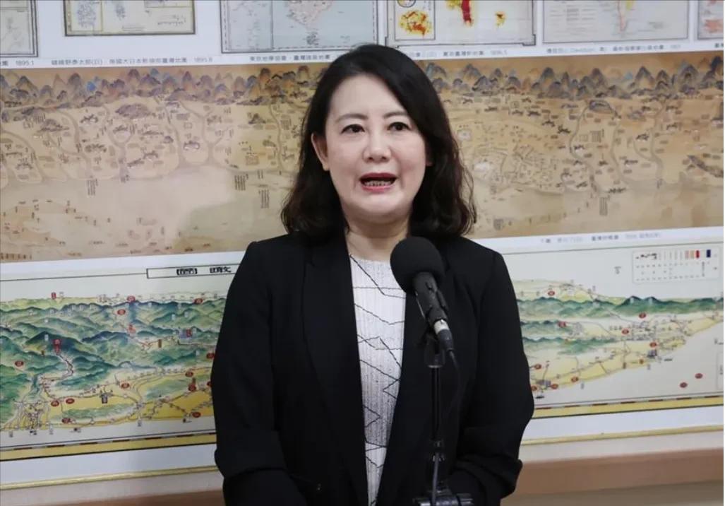 被我们列为“台独”顽固分子的吴思瑶，这次又站出来唱反调了！在国台办表态要惩罚台湾
