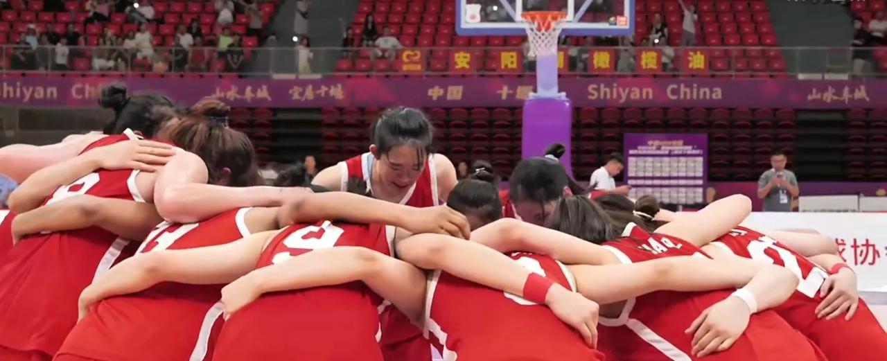 6月20日晚，国青女篮以25分的大比分战胜了塞尔维亚女篮。从而以两胜一负的战绩结