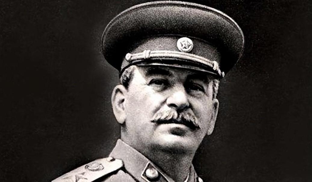 1847年，沙皇俄国完成了对哈萨克汗国的征服，这片广袤的土地成为沙俄向中亚扩张的