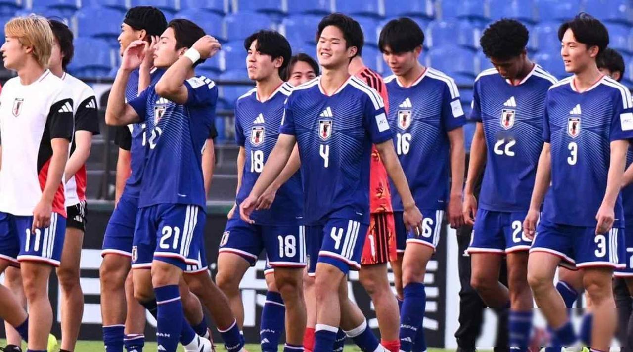 中国队赢了越南，裁判换了沙特人，决赛碰上日本队中国U23男足这次表现让人感到