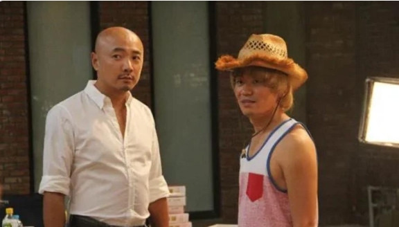 2015年，徐峥打算邀请王宝强出演《港囧》，给出了500万的片酬。没想到王宝强却