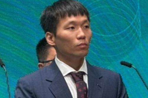 就在6月30日晚间，台“运动部长”李洋突传请辞的消息，李洋昨天在“立法院”受访时