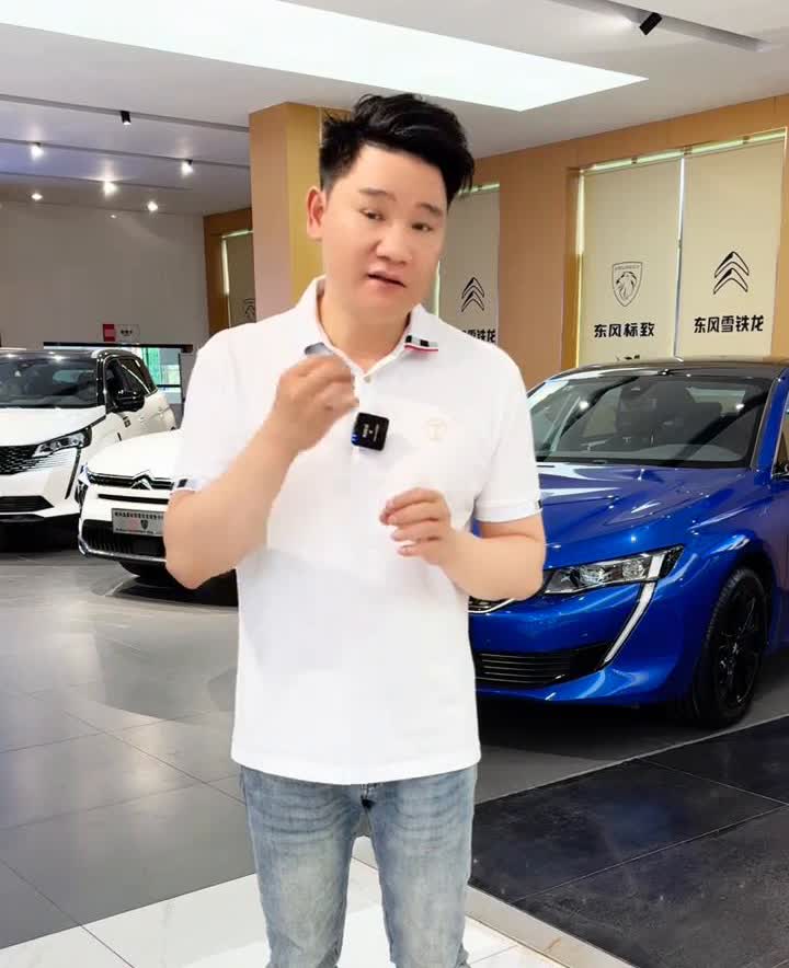 我建议大家买了法系车以后，6万到8万公里去把气门室盖换掉。不管它有没有烧机油，不