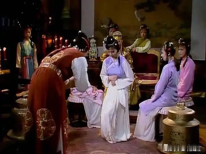 林如海送女入贾府，必有联姻之约。表面是“依傍外祖母”，实则暗含深意。他不可