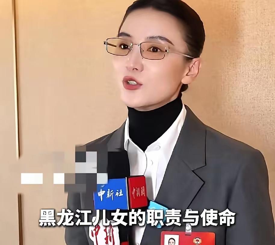 宋佳传来喜讯！2月1日，多家权威媒体报道了一则关于宋佳的喜讯，那就是45岁的宋