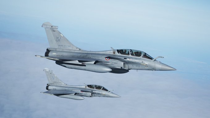 法军阵风战机已经出动，在阿联酋上空执行