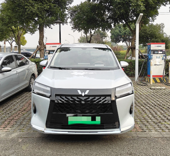 稳字当头！通用汽车一季度在华零售约35万辆，新车型表现稳健。别克世家新能源MPV