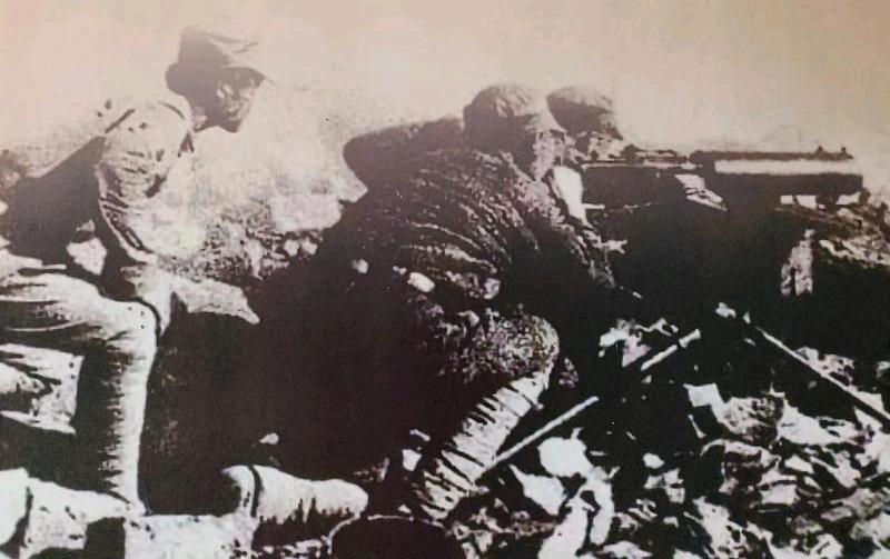 壮烈与龌龊，英雄与叛徒抗战时期，我党对于叛徒的惩处是非常严厉的，一旦查实，坚决