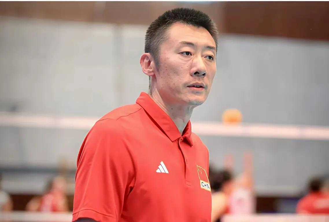 u19世锦赛，中国女排打得不算好目前，袁志教练正率领u19打世锦赛，虽