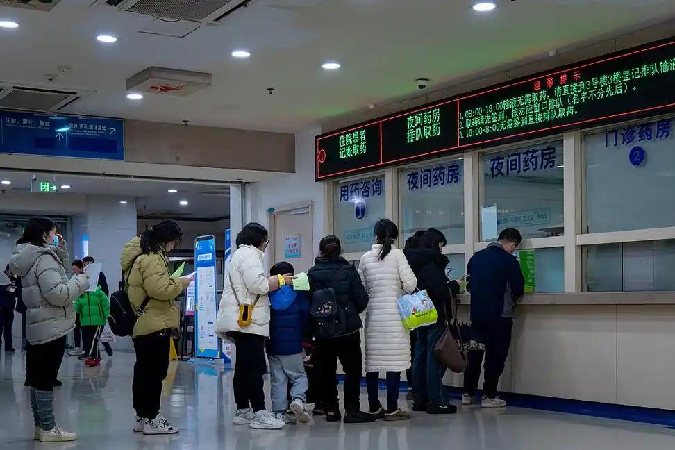 因为收了患者1.9元汽水的医生，已经报警了，原因是这位患者给自己的个人名誉和医院