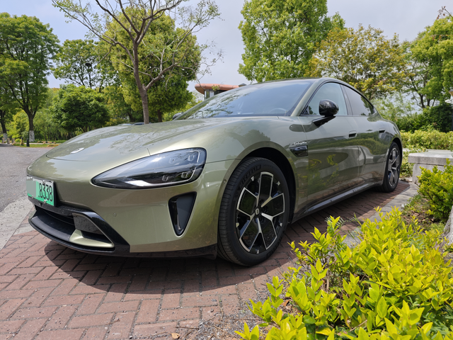 终于到手标准版的创始版，已提车一周，将近1000km了