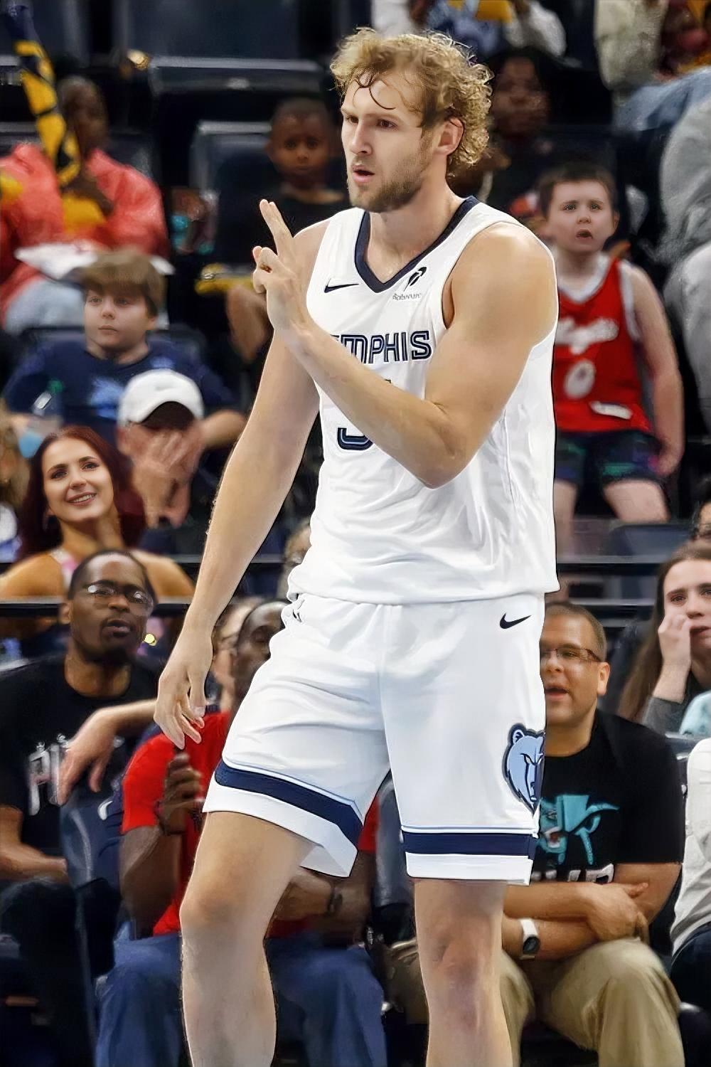 莫兰特缺阵，灰熊116-110险胜森林狼，这3位球员是灰熊赢球的绝对功臣！1